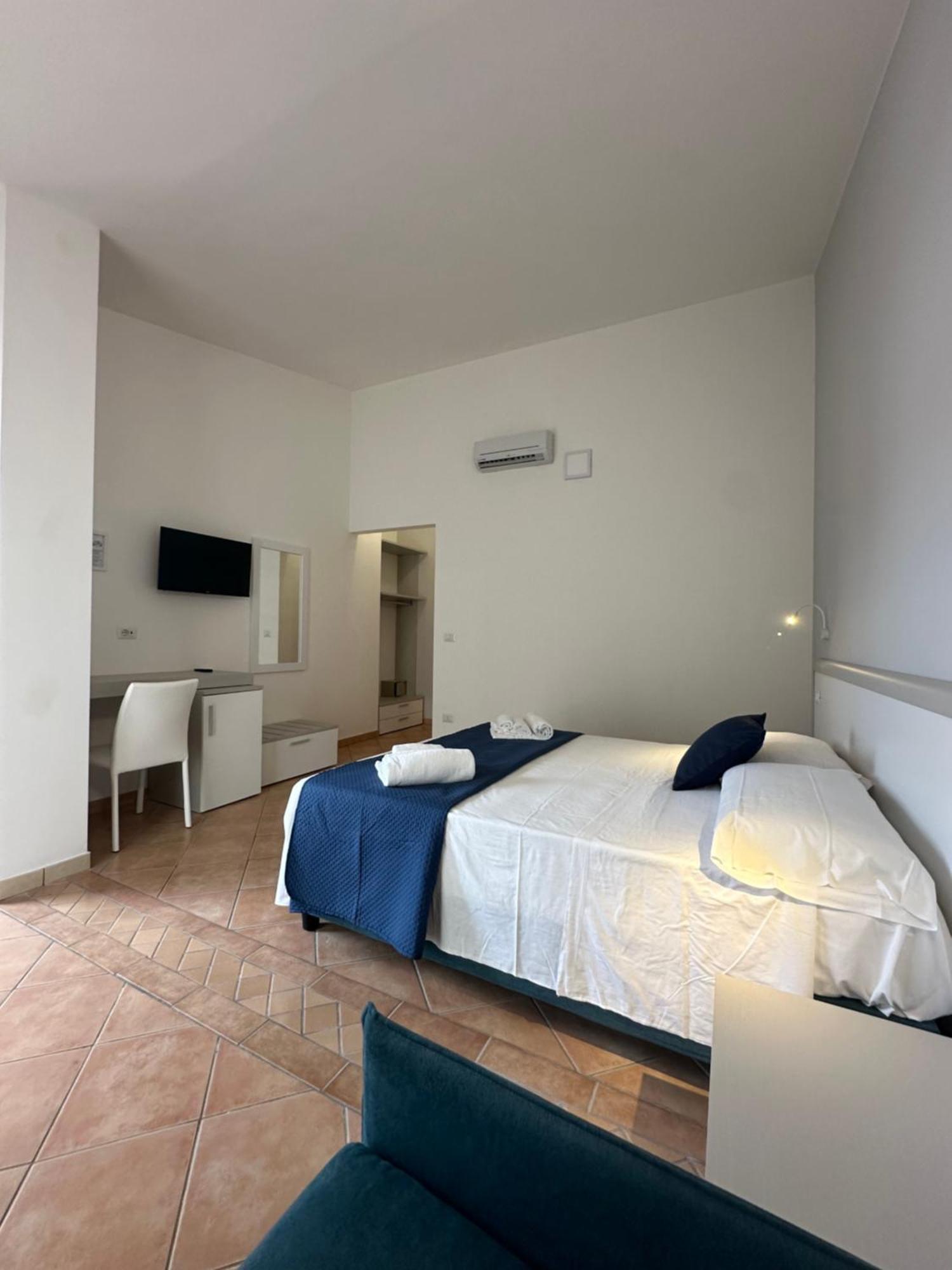 Residence Hotel La Taverna Капо-Ватикано Экстерьер фото