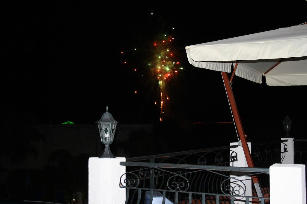 Residence Hotel La Taverna Капо-Ватикано Экстерьер фото